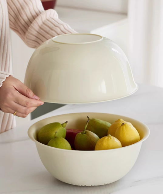 Cesta de plástico para lavar las frutas